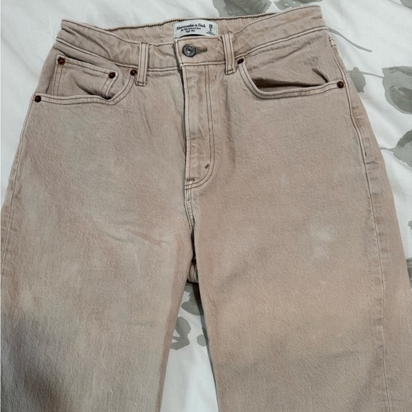 Abercrombie High Rise 90s Relaxed Curve Love, Oat, Size 6 Long Jeans - Picture 7 of 10